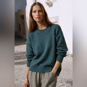 NWOT Matty M Green Knit Sweater Crewneck Pullover Cozy Minimalist Size XS